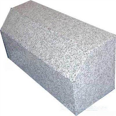 Radius Clocha Curb